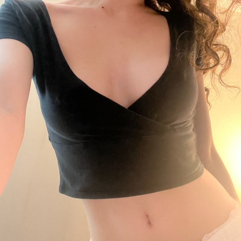 PacSun Black Cap Sleeve Wrap Crop Top